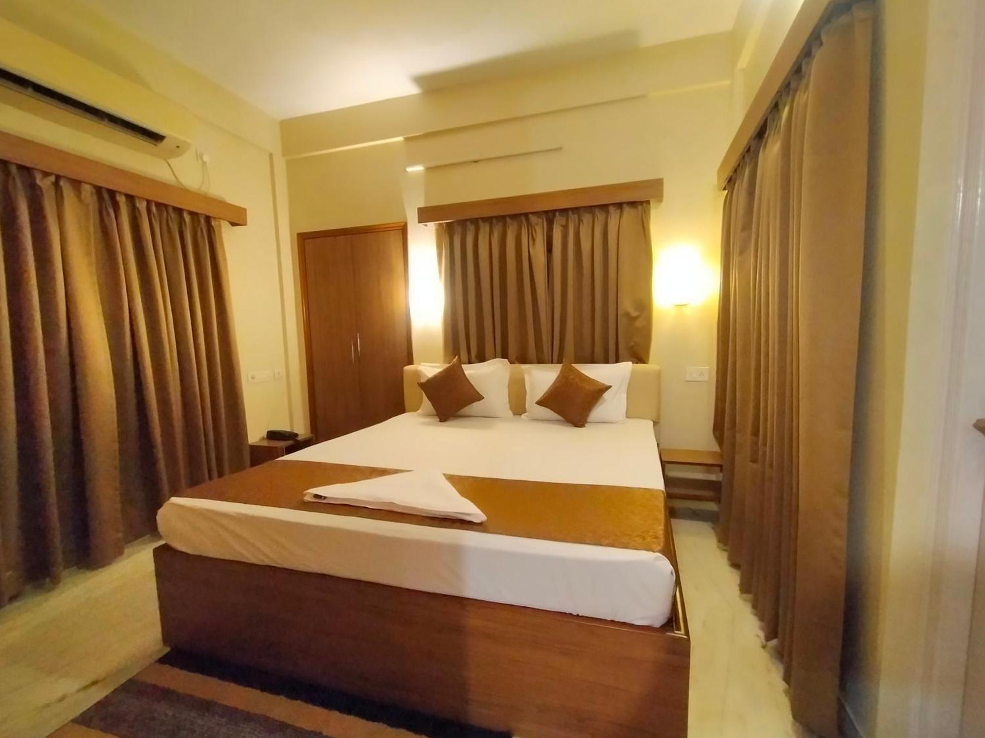 Ashray The Living Entity Hotel Kolkata Ngoại thất bức ảnh